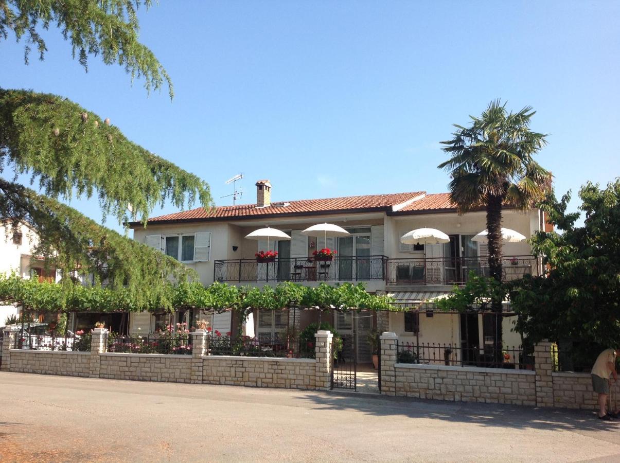 Vila Alma Porec Luaran gambar