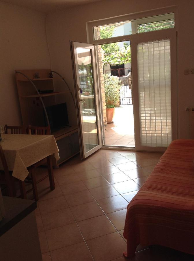 Vila Alma Porec Luaran gambar